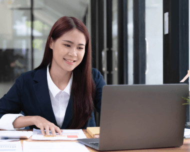 Professional providing financial translation services to adapt content for investors, NGOs & individuals based on complexity.