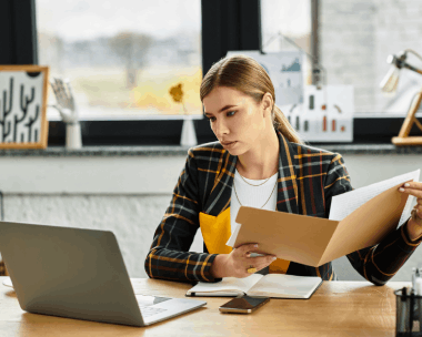 Expert providing fast and reliable document delivery for New York clients needing quick turnaround for legal submissions.